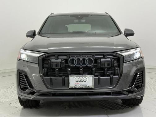 2026 Audi Q7 55 Premium Plus