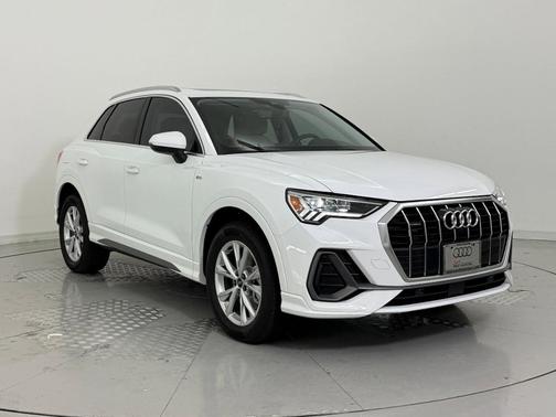 2025 Audi Q3 45 S line Premium Plus