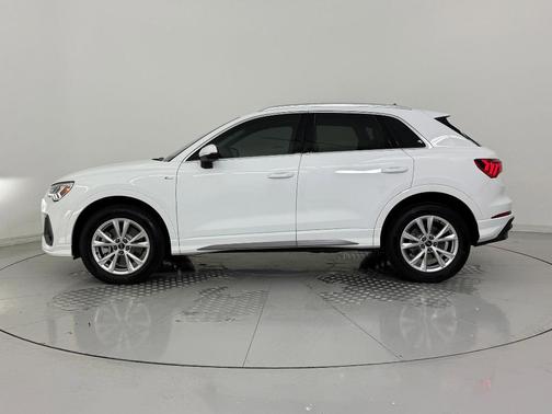 2025 Audi Q3 45 S line Premium Plus