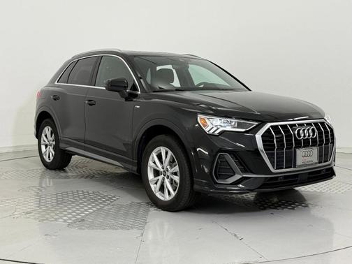 2023 Audi Q3 Premium 45 TFSI S line quattro Tiptronic