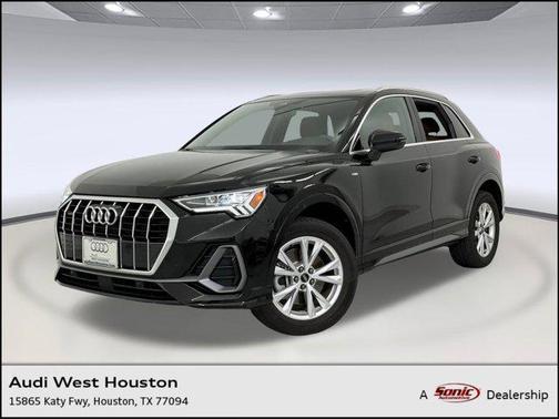 2023 Audi Q3 Premium 45 TFSI S line quattro Tiptronic