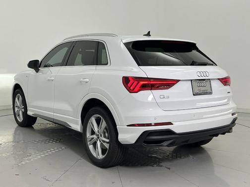 2024 Audi Q3 45 S line Premium Plus