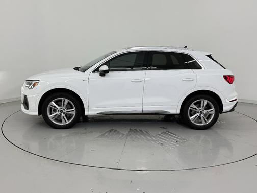 2024 Audi Q3 45 S line Premium Plus