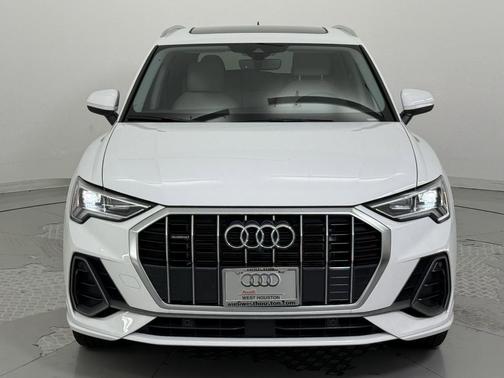 2024 Audi Q3 45 S line Premium Plus