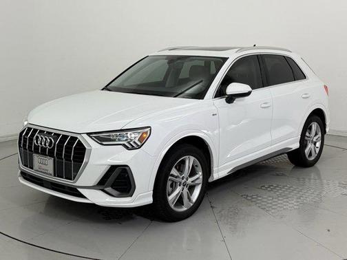 2024 Audi Q3 45 S line Premium Plus