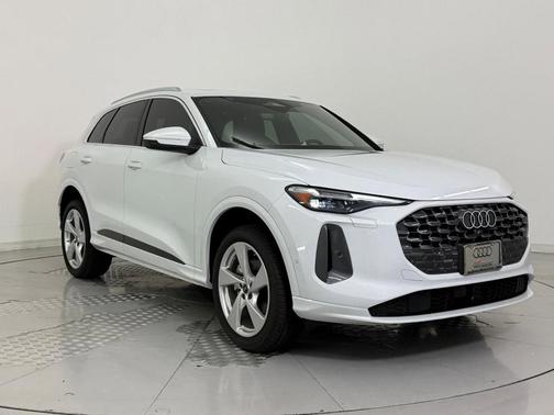 2025 Audi Q5 Premium Plus TFSI quattro S tronic