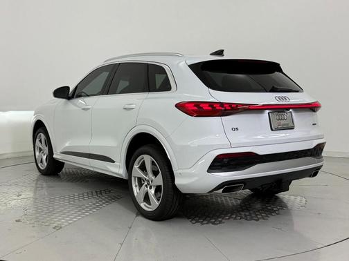 2025 Audi Q5 Premium Plus TFSI quattro S tronic