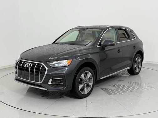2023 Audi Q5 40 Premium