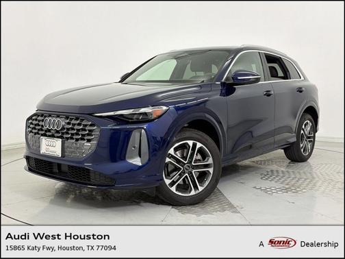 Navarra Blue Metallic 2025 Audi Q5 Premium TFSI quattro S tronic