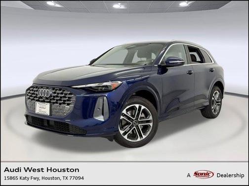 Navarra Blue Metallic 2025 Audi Q5 Premium TFSI quattro S tronic