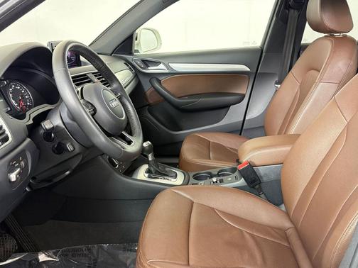White 2018 Audi Q3 2.0T Premium Plus