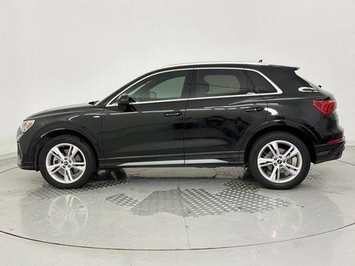 Mythos Black Metallic 2023 Audi Q3 45 S line Premium Plus