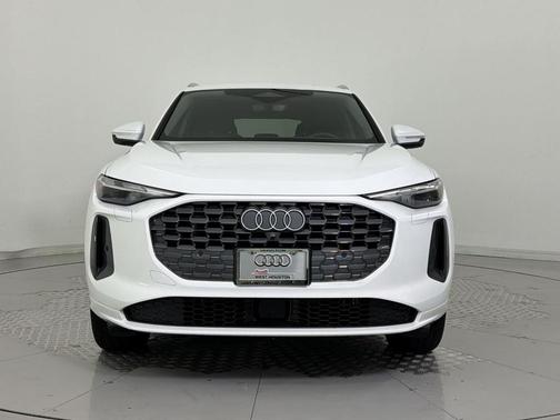White 2025 Audi Q5 Premium TFSI quattro S tronic