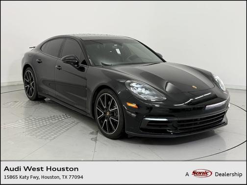 2019 Porsche Panamera RWD