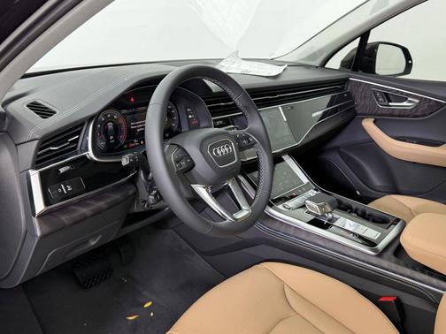 2026 Audi Q7 55 Premium Plus