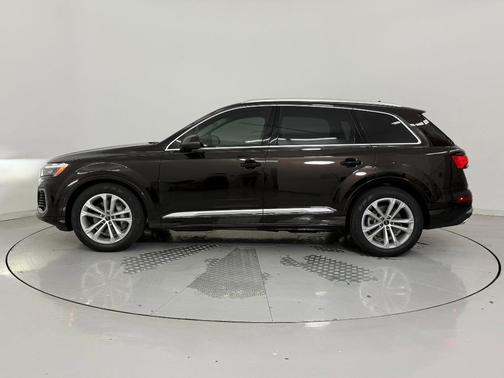 2026 Audi Q7 55 Premium Plus