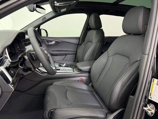 2026 Audi Q7 55 Prestige