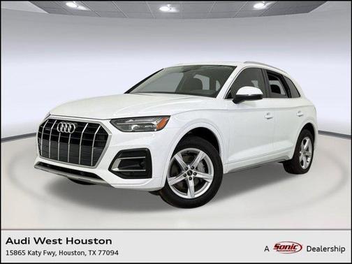 Arkona White 2024 Audi Q5 40 Premium