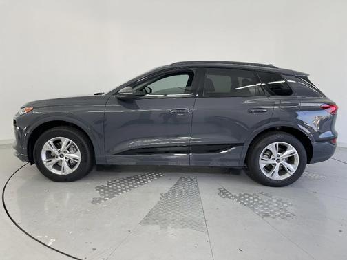 2025 Audi Q6 e-tron Premium