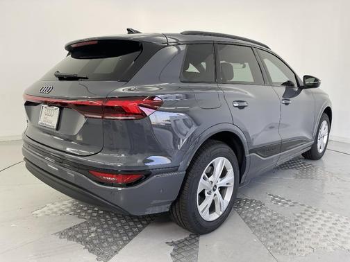 2025 Audi Q6 e-tron Premium