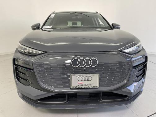 2025 Audi Q6 e-tron Premium