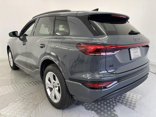 2025 Audi Q6 e-tron Premium