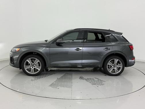 2025 Audi Q5 45 S line Premium