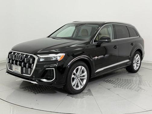 2025 Audi Q7 55 Premium Plus