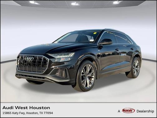 2021 Audi Q8 55 Premium Plus