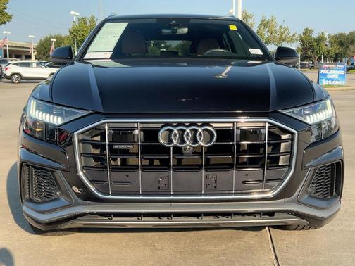 2021 Audi Q8 55 Premium Plus