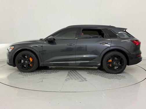 2022 Audi e-tron Premium