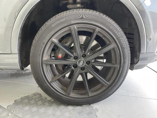 2022 Audi SQ7 4.0T Premium Plus