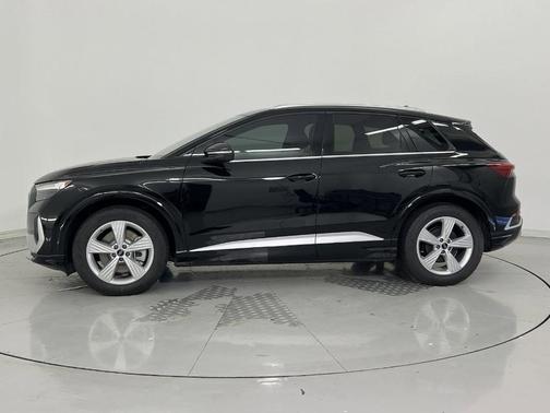 2025 Audi Q4 e-tron Premium 55 quattro