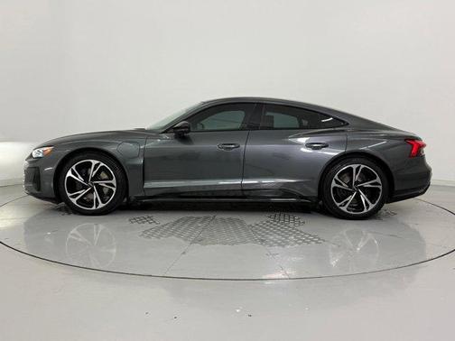 2023 Audi e-tron GT Premium Plus quattro