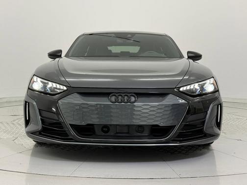 2023 Audi e-tron GT Premium Plus quattro