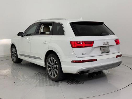 2019 Audi Q7 55 Premium