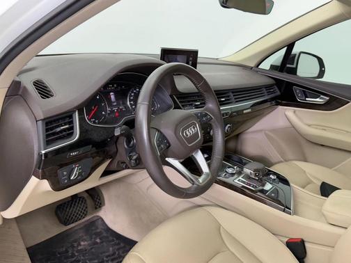 2019 Audi Q7 55 Premium