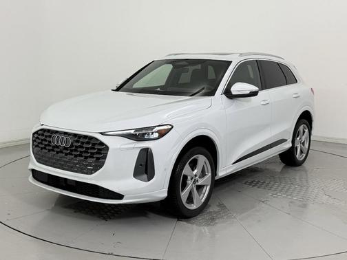 2025 Audi Q5 Premium Plus