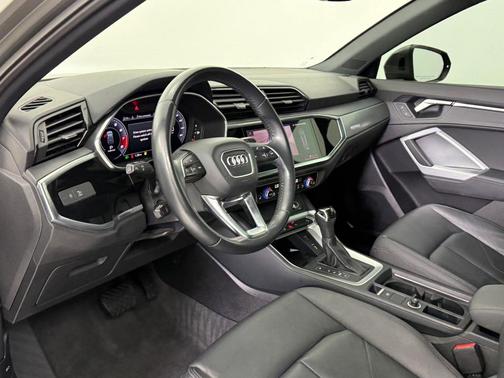 2020 Audi Q3 45 Premium Plus