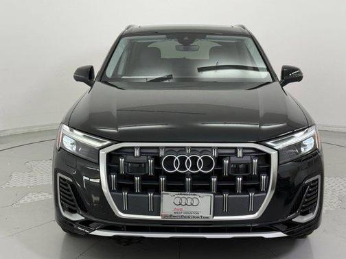 2025 Audi Q7 55 Premium Plus