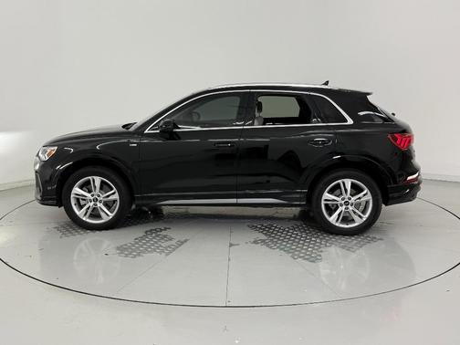 2024 Audi Q3 45 S line Premium Plus