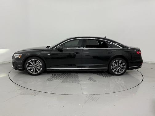 2022 Audi A8 L 55 TFSI quattro Tiptronic