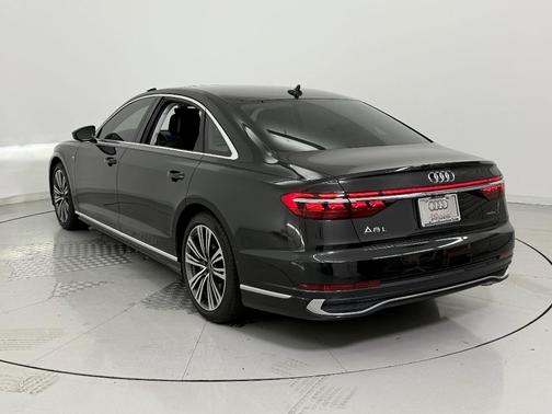 2022 Audi A8 L 55 TFSI quattro Tiptronic