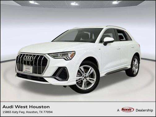 Arkona White 2024 Audi Q3 Premium 45 TFSI S line quattro Tiptronic
