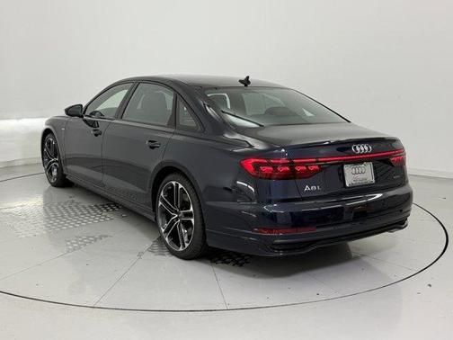 2025 Audi A8 L 55 TFSI quattro Tiptronic