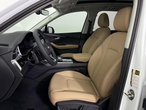 2025 Audi Q7 55 Premium Plus