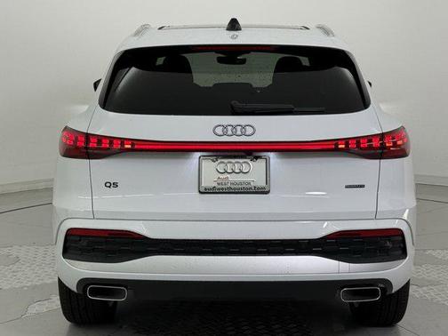 2025 Audi Q5 Premium Plus