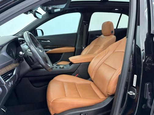 Stellar Black Metallic 2022 Cadillac XT4 Sport