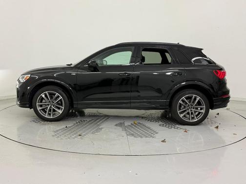 2023 Audi Q3 Premium 45 TFSI S line quattro Tiptronic