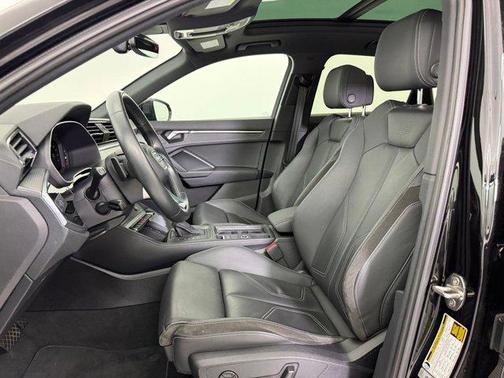 2023 Audi Q3 Premium 45 TFSI S line quattro Tiptronic